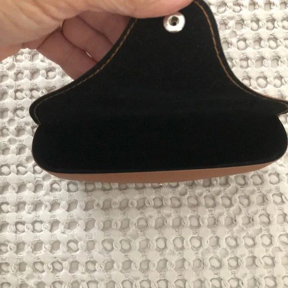 Ray-Ban polarized sunglasses with case and lens cleansing 